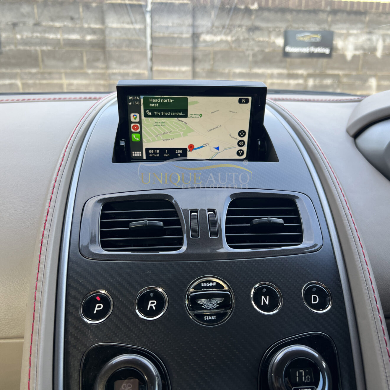 Wireless Apple Carplay Android Auto Interface For Aston Martin Vantage