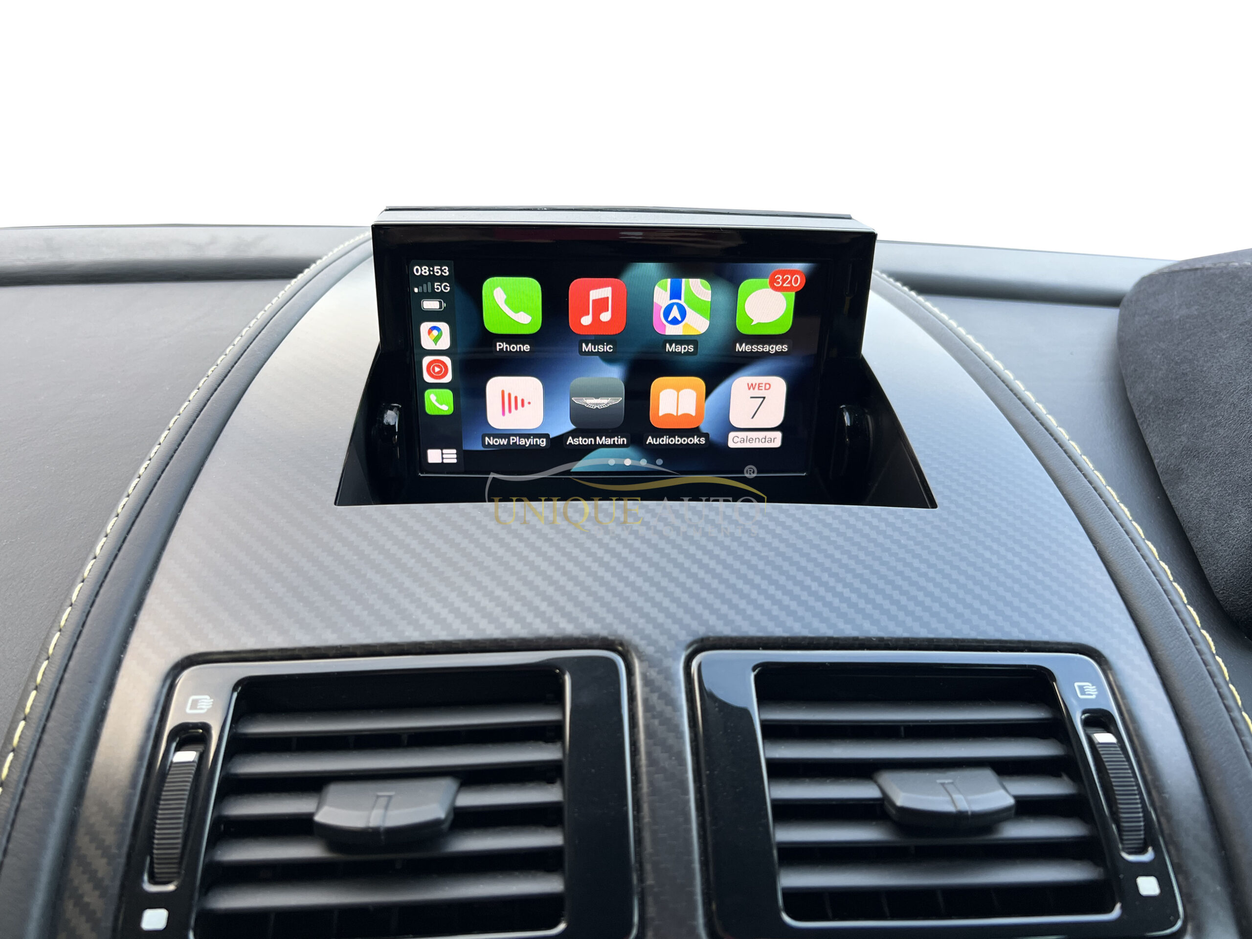 Wireless Apple CarPlay Android Auto Interface for Aston Martin