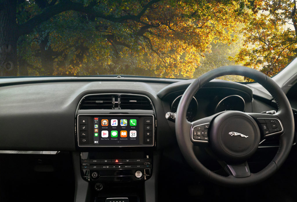 Jaguar xf carplay