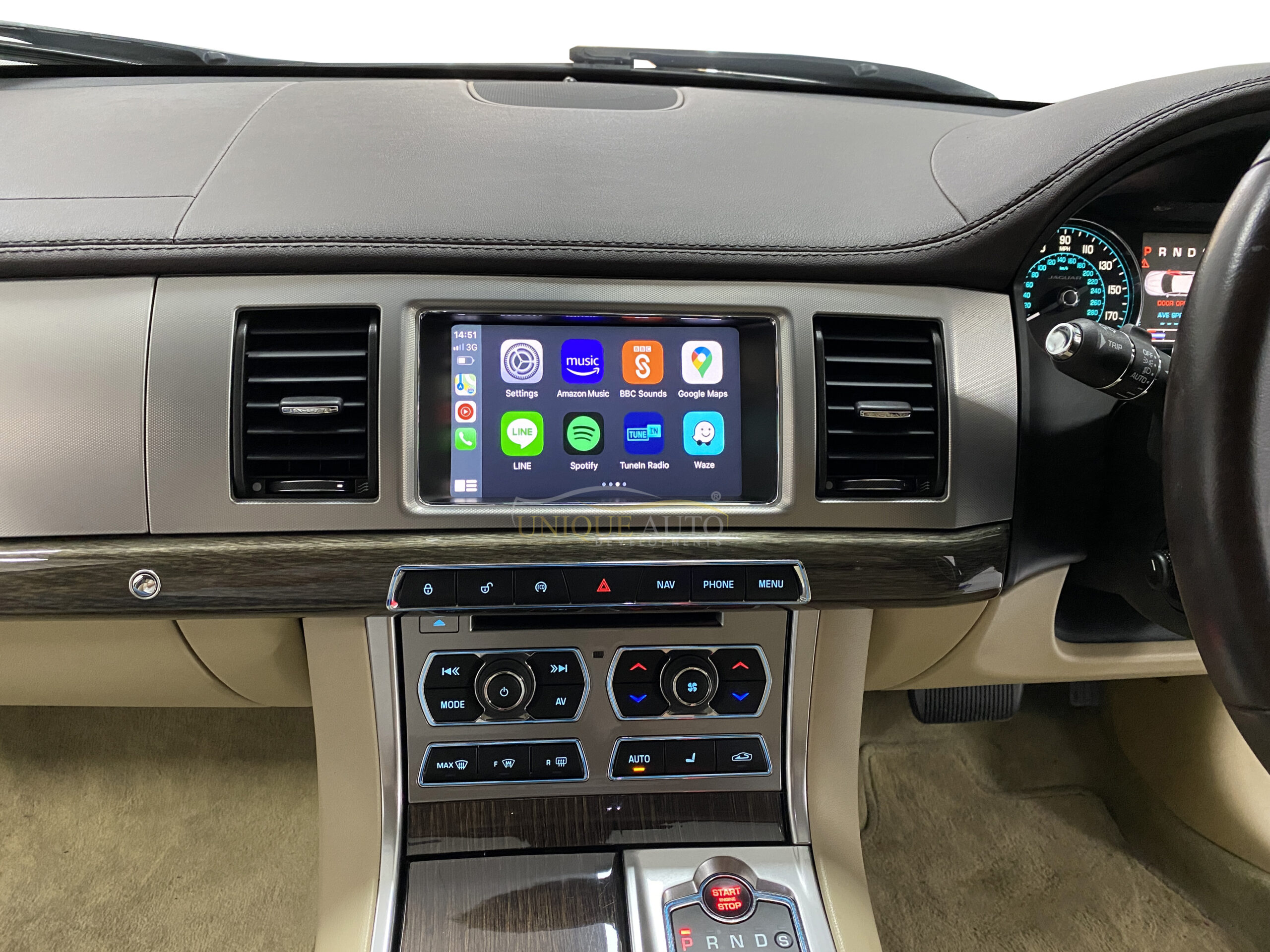 Jaguar xf carplay